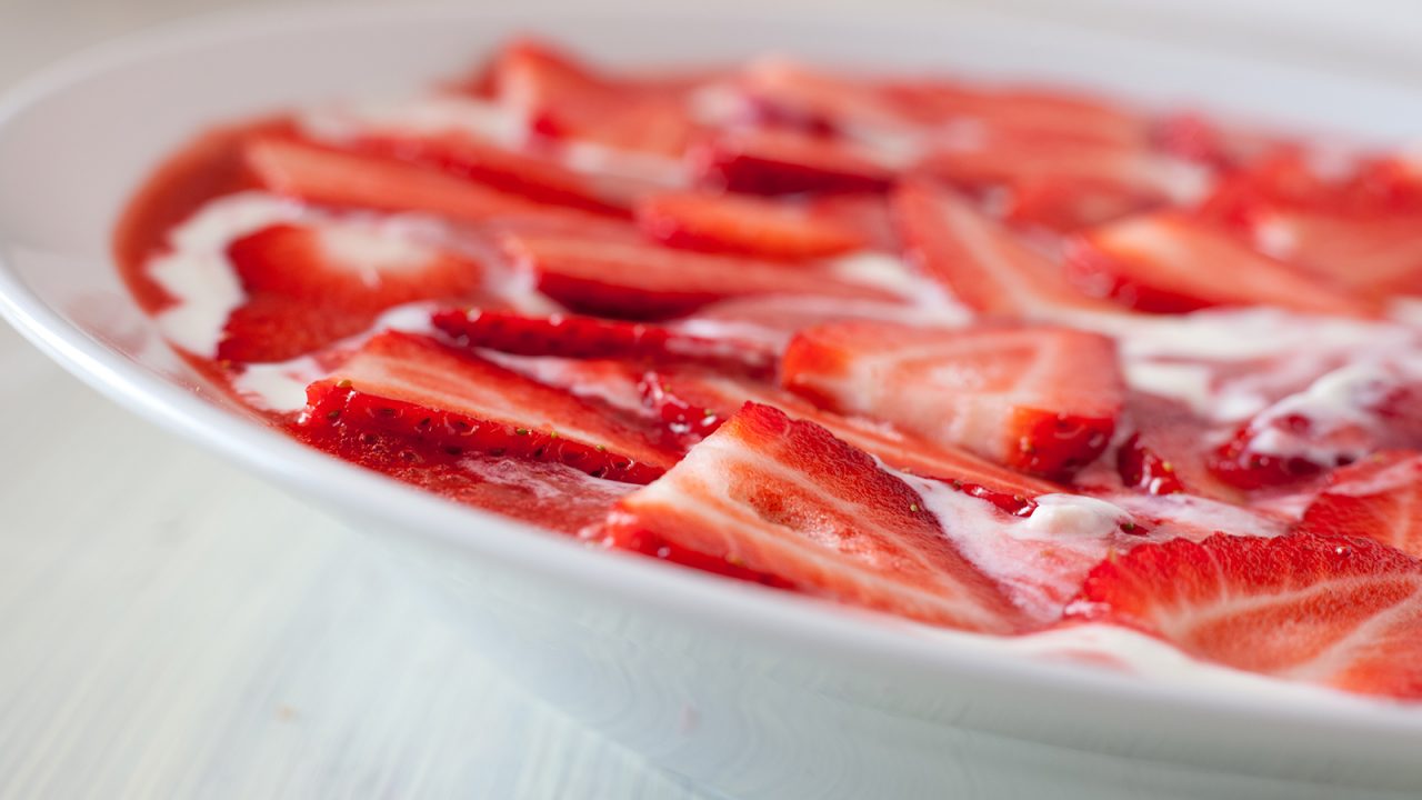 Gourmet strawberry tiramisu